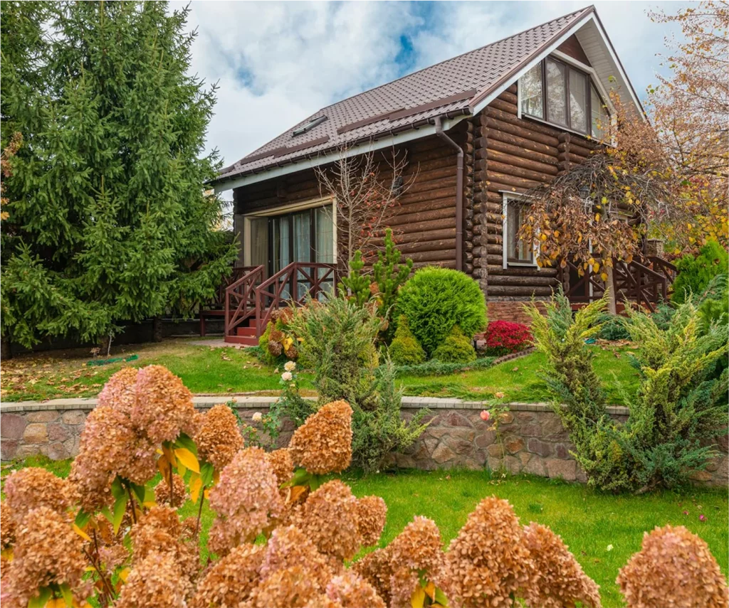 Detailed Landscaping and Planting Work Detailed landscaping work including lawn edging and planting services